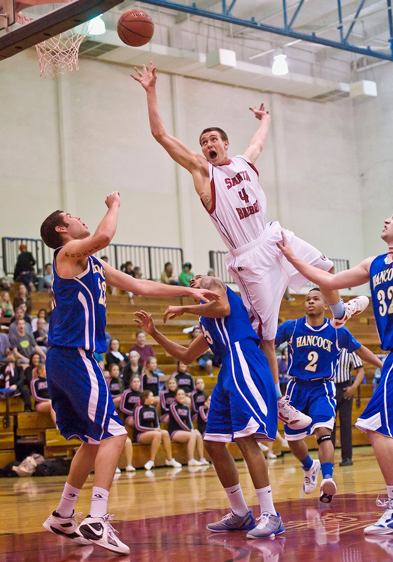 SPT_PhotoReporters_basketball-drive-for-net